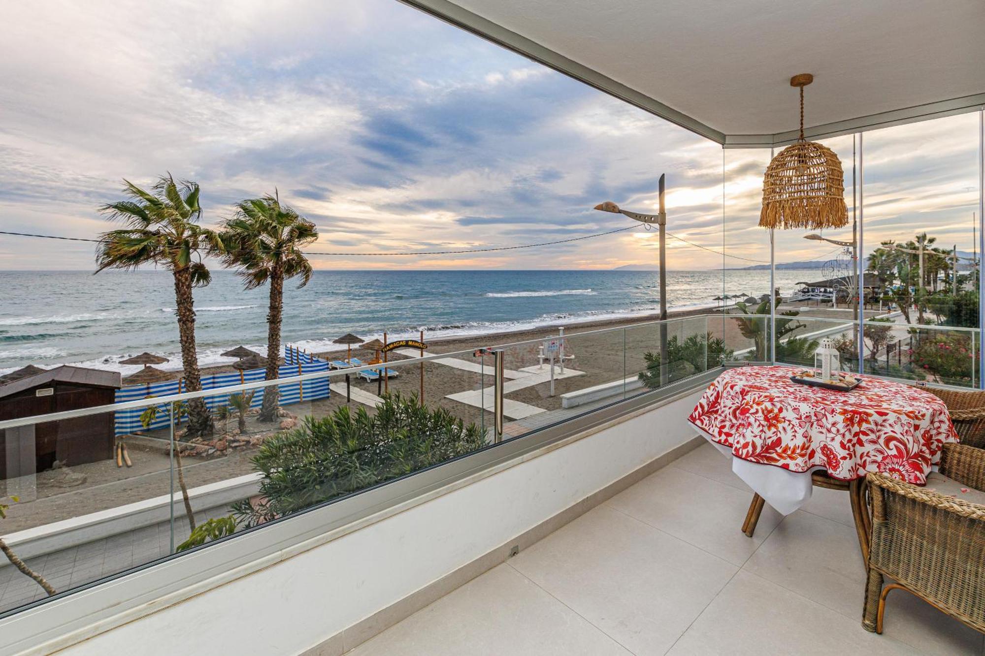 Laguna Beach Wohnung Mit Freiem Meerblick Torrox Exterior photo